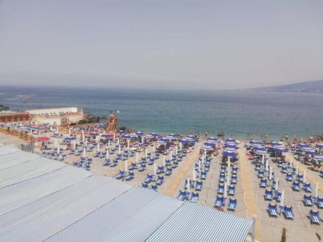 Maremonti Apartments Castellammare di Stabia Buitenkant foto